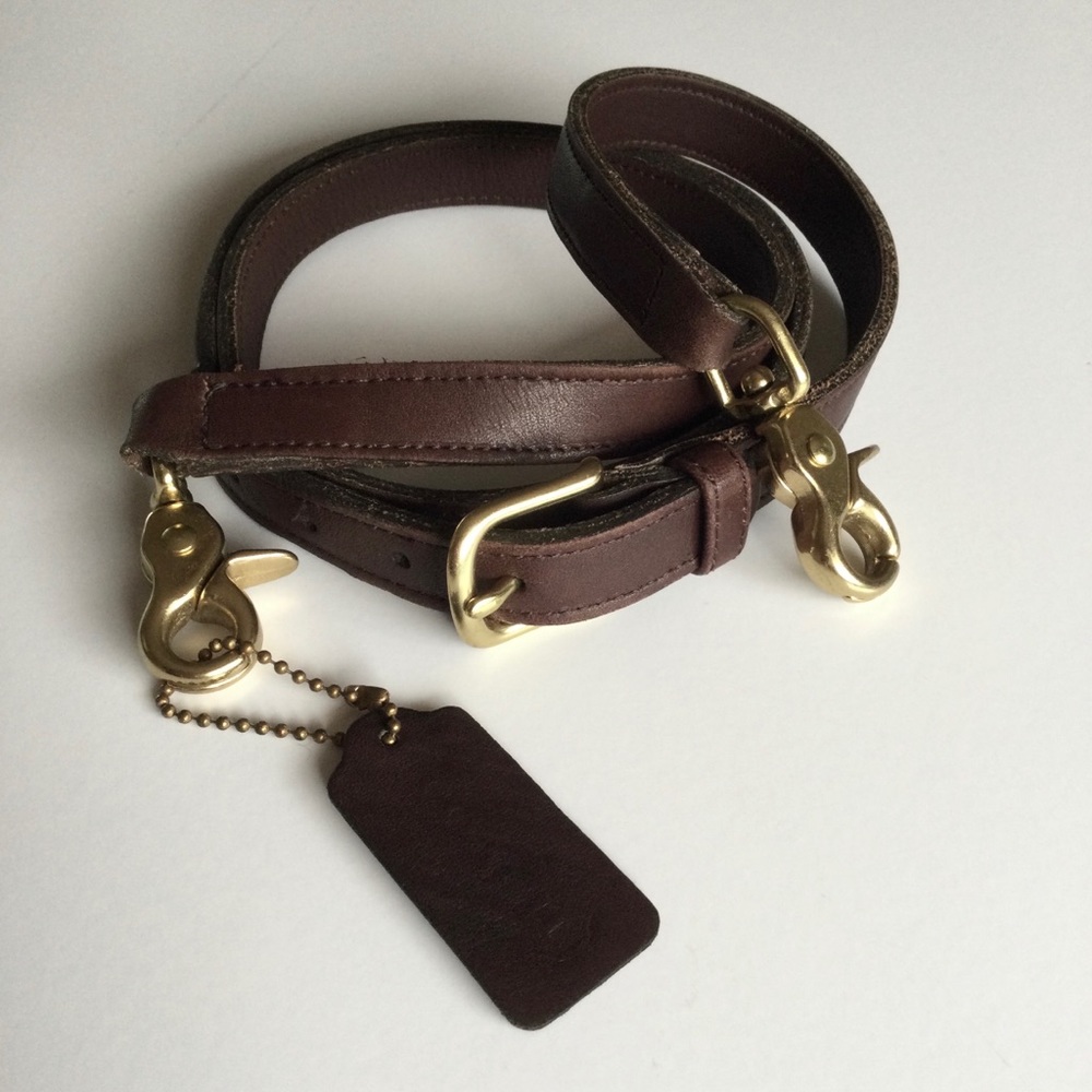 Coach vintage mahogany strap and hangtag